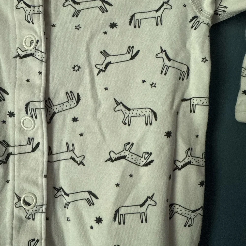 Hanna Andersson Pima‎ cotton unicorn footie